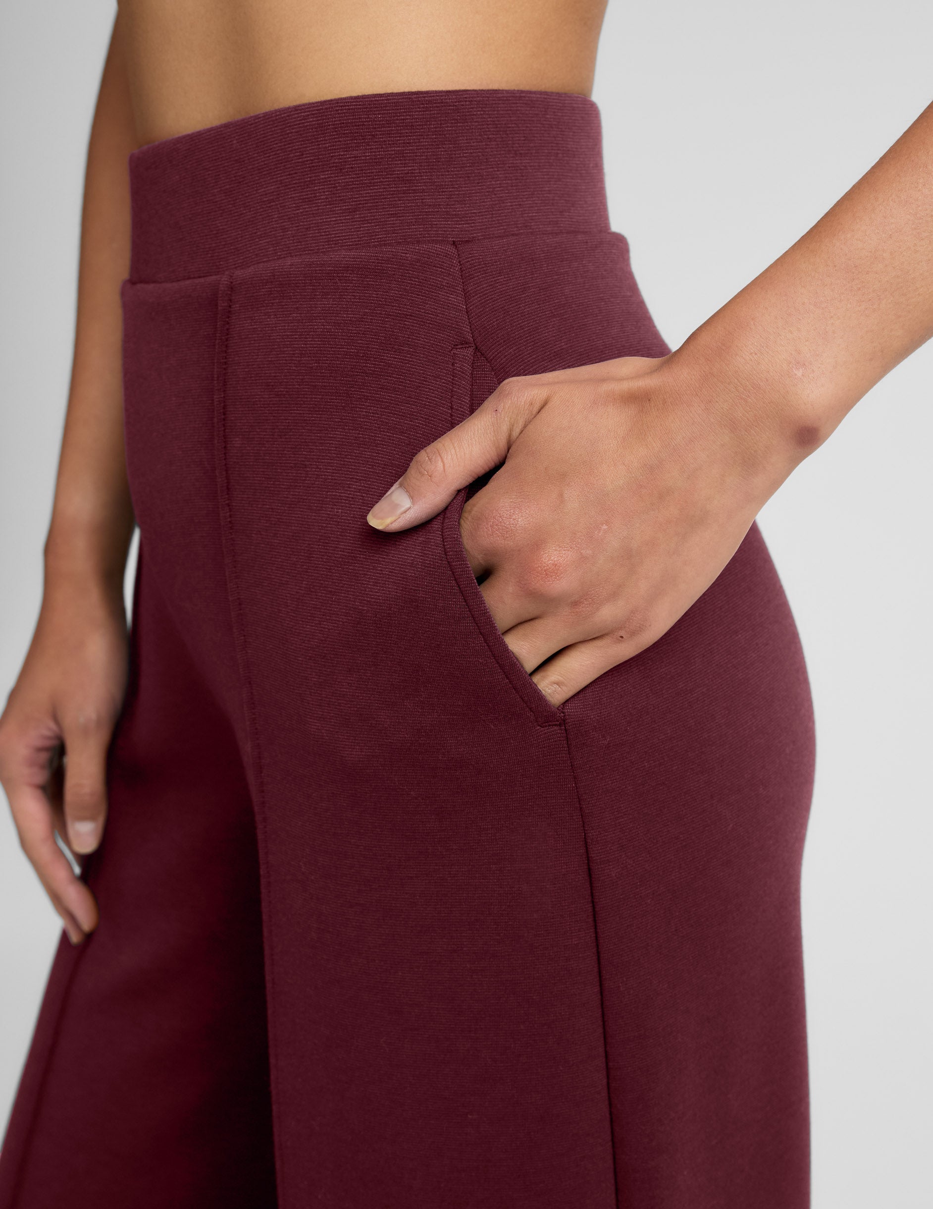 SoftSpring Wide Leg Pant 31"